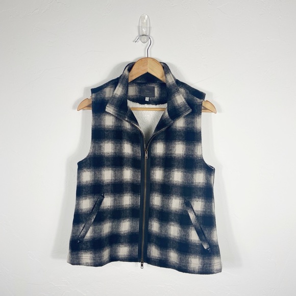 Plaid Women's Vest - Black and White - Picture 1 of 4